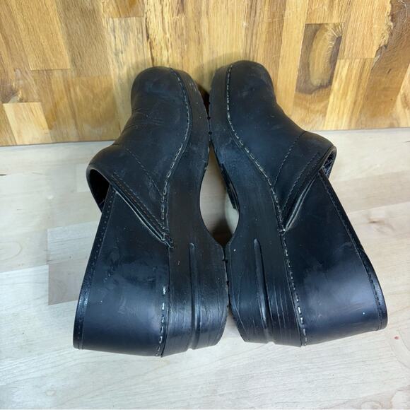 Dansko Black Matte Leather Professional Clog 40 - Picture 7 of 10